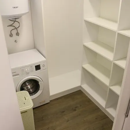 Апартаменты Quiet, Centrally Located Family Friendly *